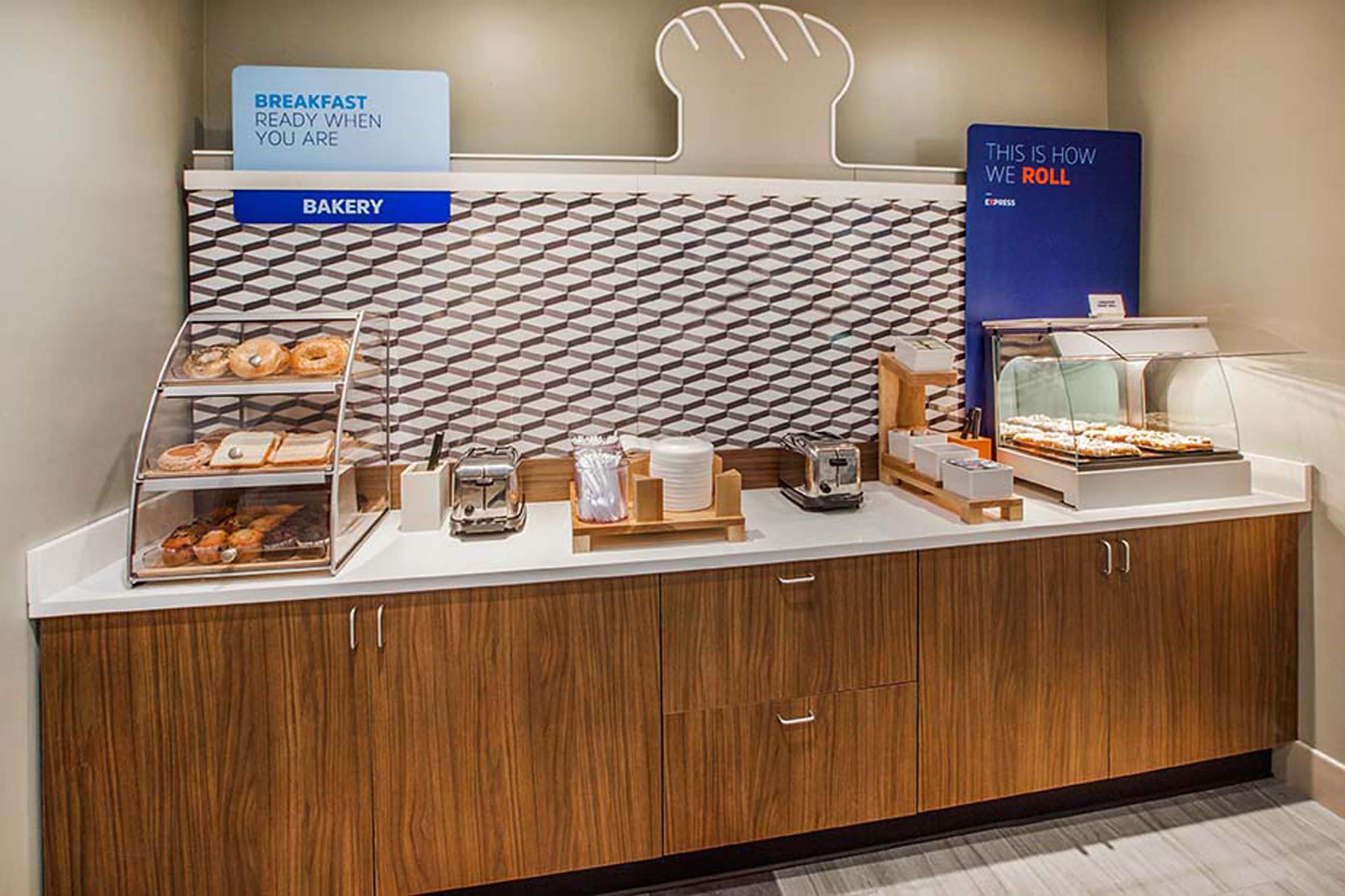 Holiday Inn Express Indianapolis South By Ihg Bagian luar foto