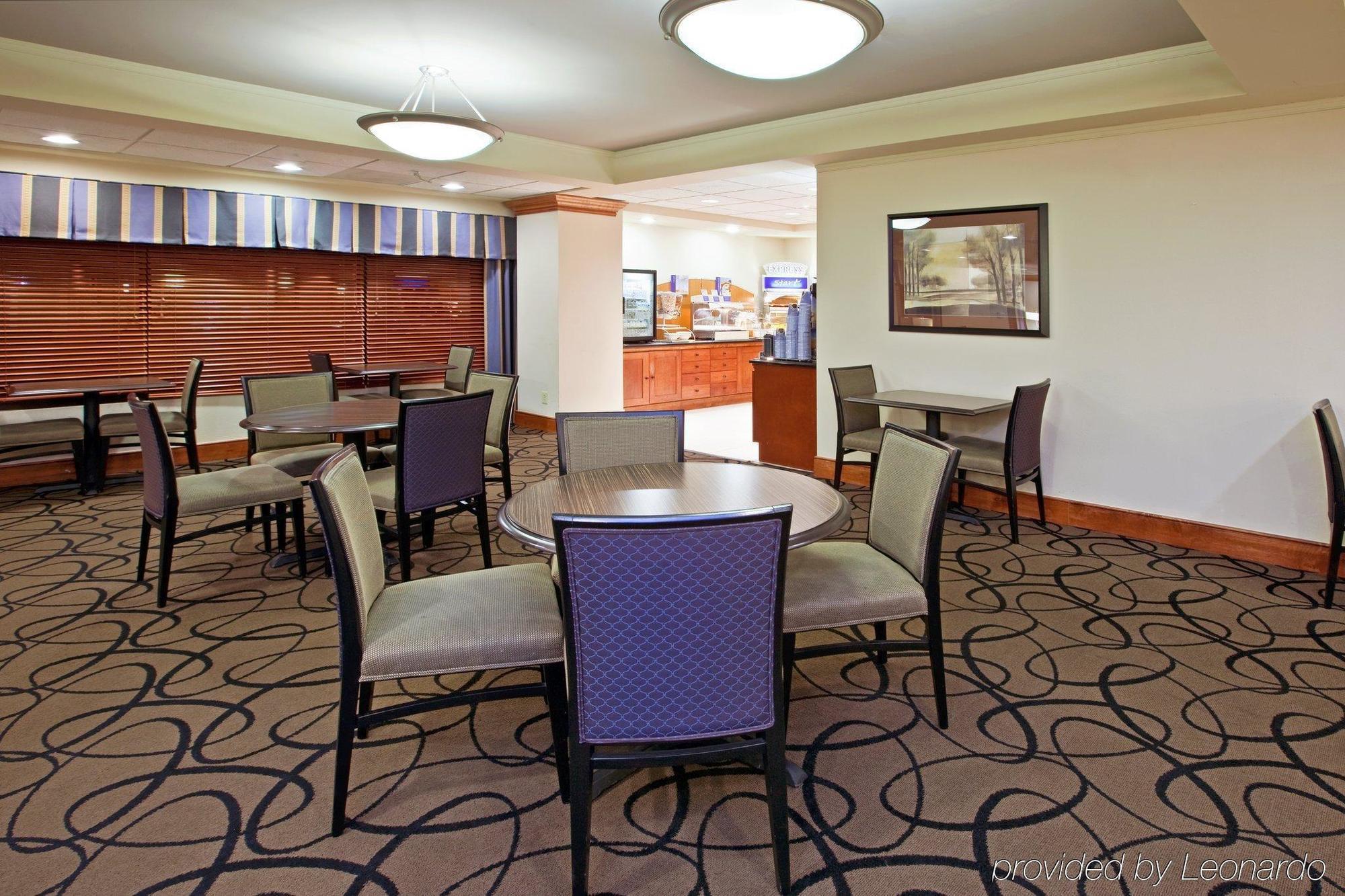 Holiday Inn Express Indianapolis South By Ihg Bagian luar foto