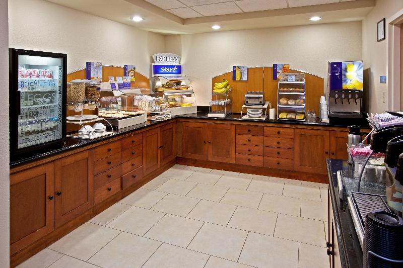 Holiday Inn Express Indianapolis South By Ihg Bagian luar foto